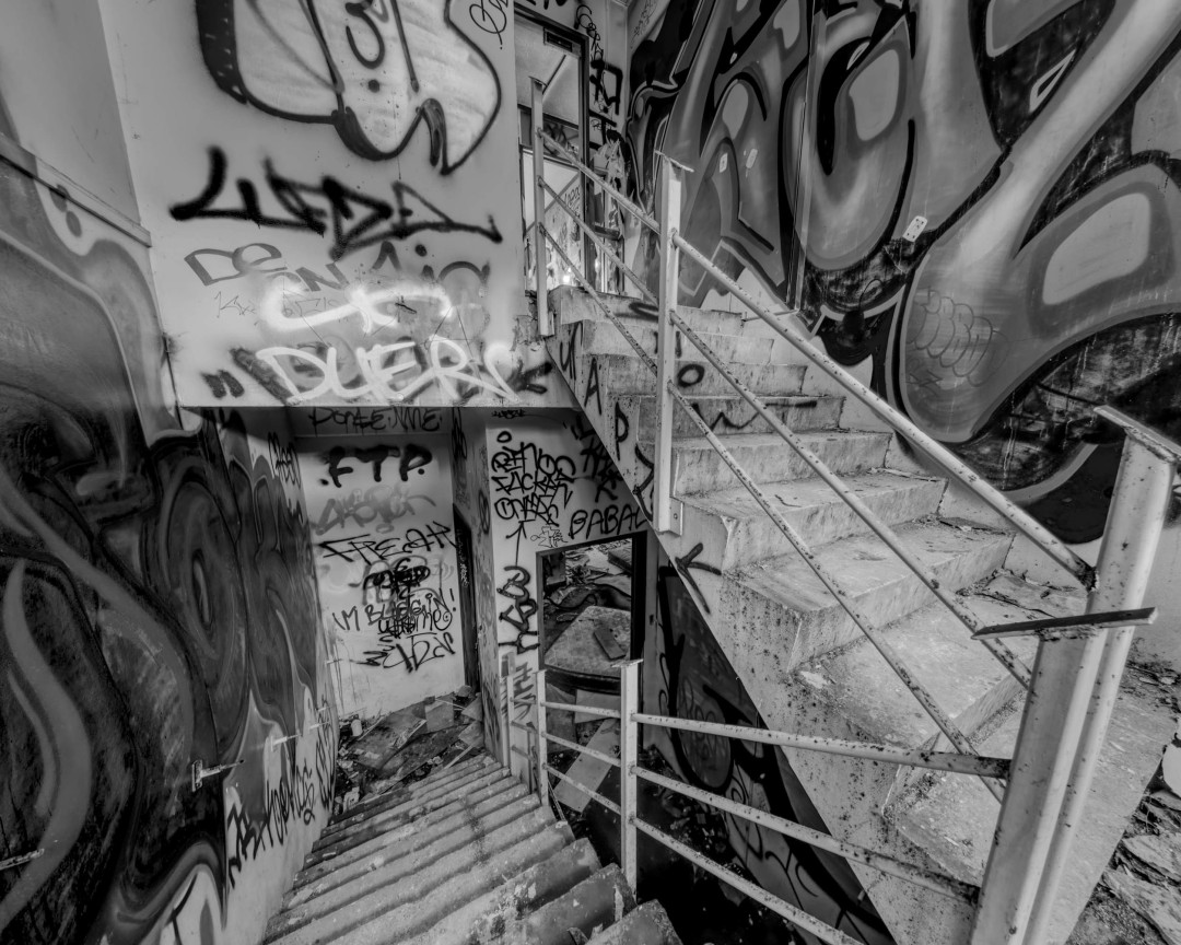 R1 12314bw